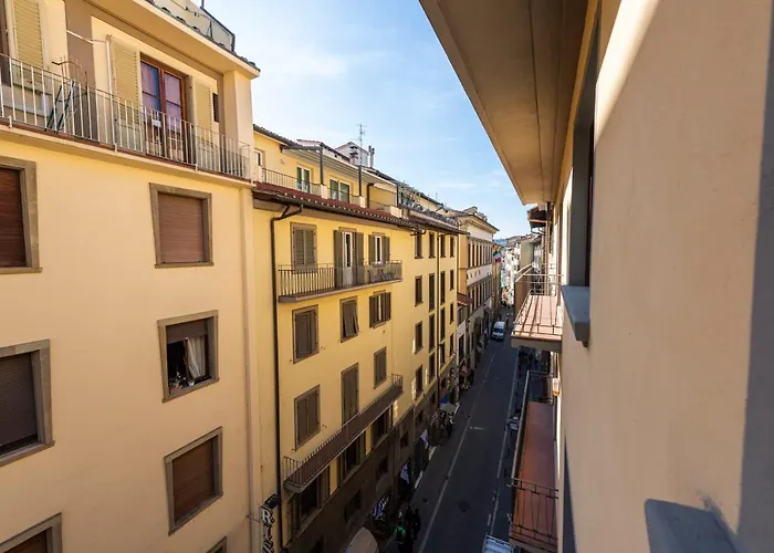 Ponte Vecchio Deluxe Apartments